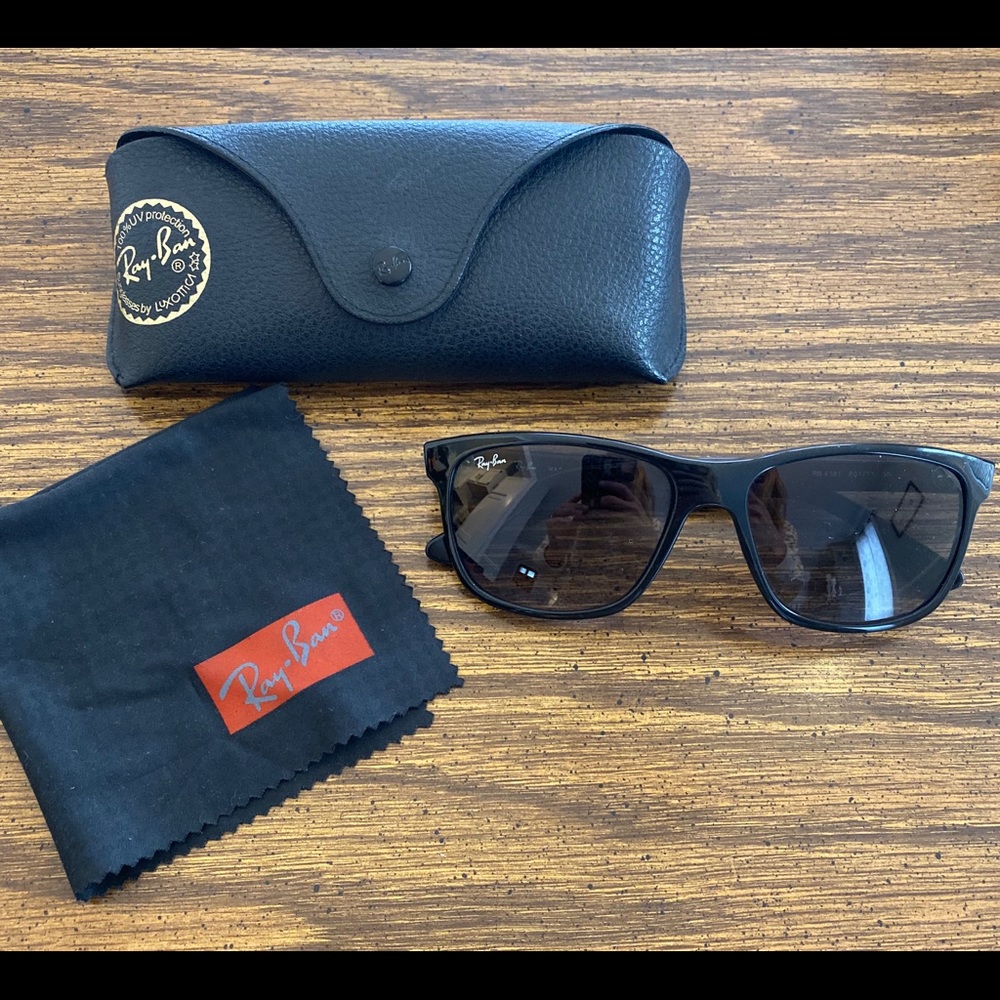 Women’s Ray Bans